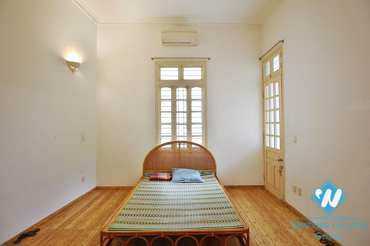 An affordable 4 beds house for rent in Tu Hoa, Tay Ho