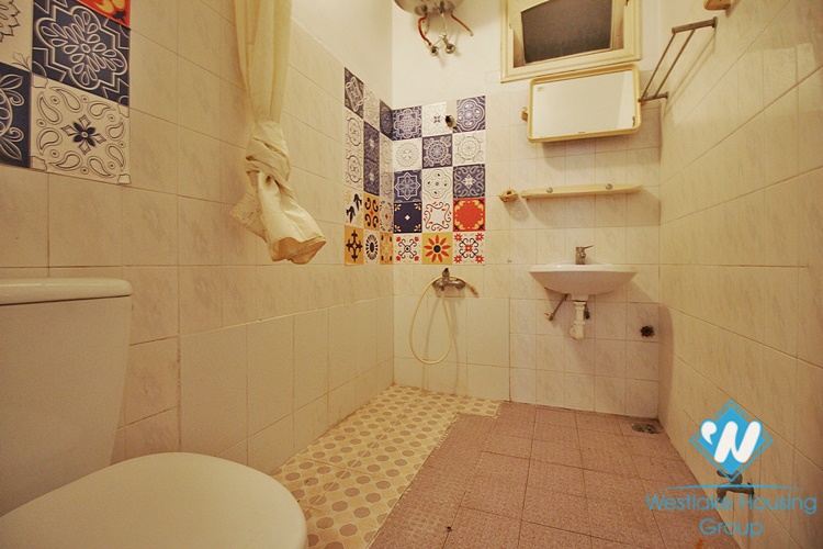An affordable 4 beds house for rent in Tu Hoa, Tay Ho