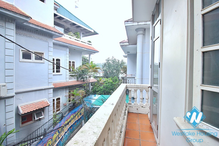 An affordable 4 beds house for rent in Tu Hoa, Tay Ho