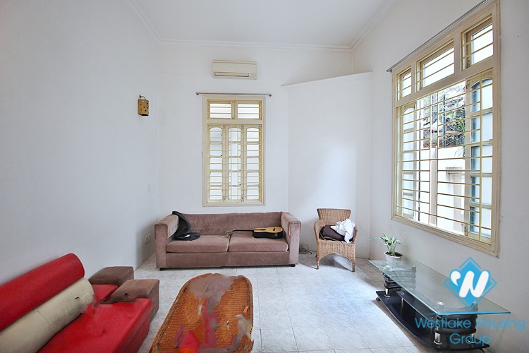 An affordable 4 beds house for rent in Tu Hoa, Tay Ho