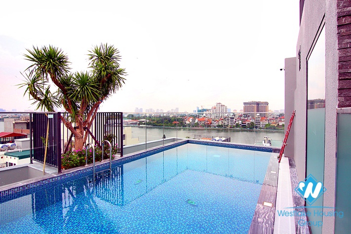 Lake view apartment with big size for rent in Tu Hoa st, Tay Ho District 