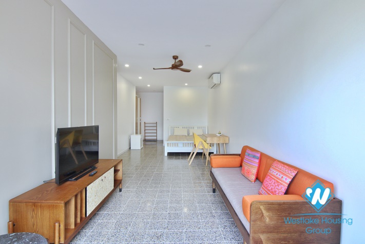 Nice design 02 bedrooms apartment with lake view for rent near Sheraton Hotel