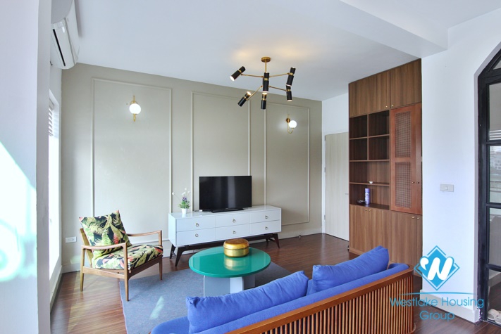 Nice design 02 bedrooms apartment with lake view for rent near Sheraton Hotel