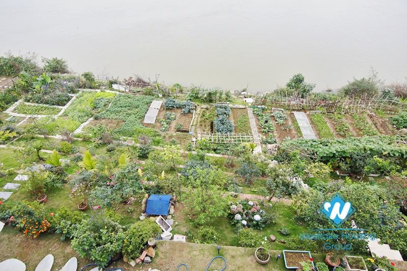 Riverfront 2 bedroom house for rent in Long Bien, Ha Noi.
