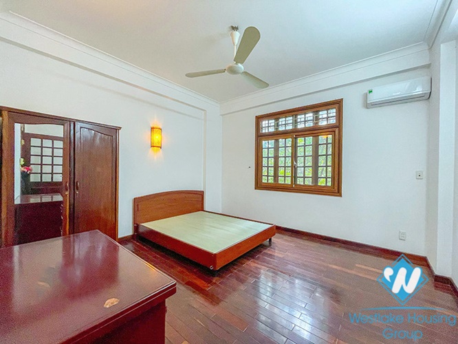 A beautiful house with nice view for rent in Tay Ho, Ha Noi