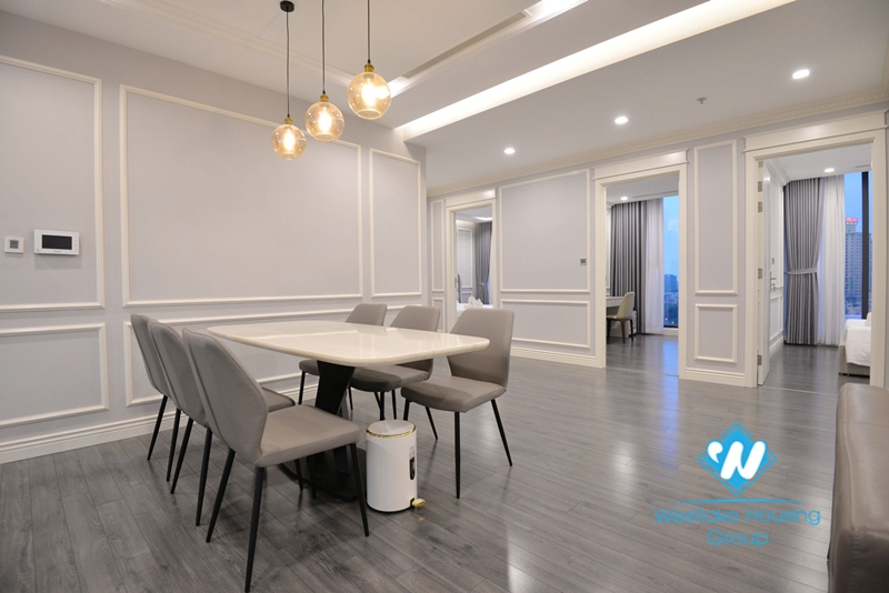 Luxury four bedroom apartment for rent in Vinhome Metropolis, Ba Dinh District, Hanoi.