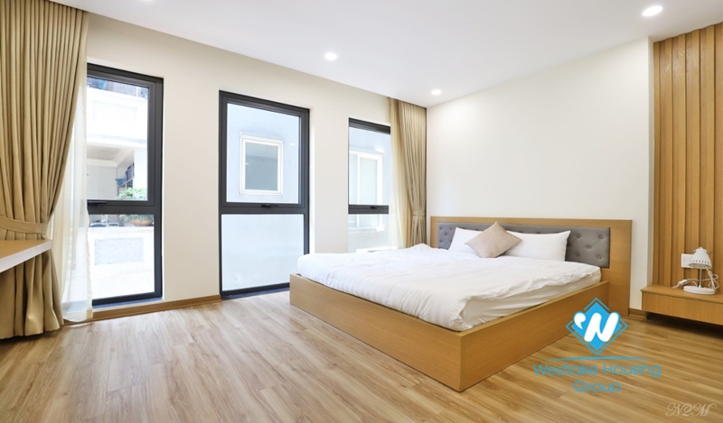 1 bedroom large area cheap apartment for rent in Ba Dinh district