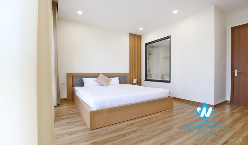 1 bedroom large area cheap apartment for rent in Ba Dinh district