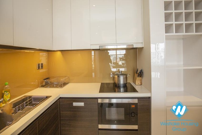 Modern 4 bedrooms apartment in Tay Ho District for rent