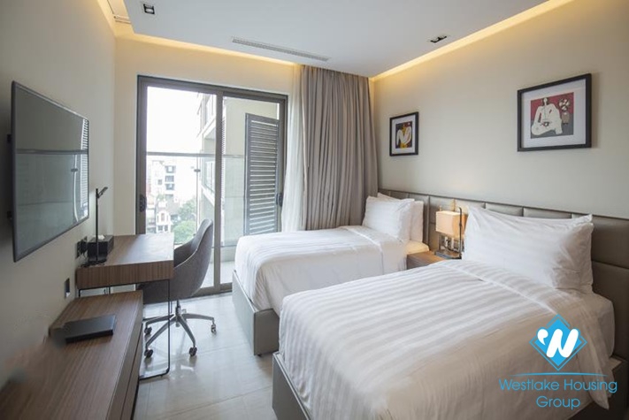 Modern 4 bedrooms apartment in Tay Ho District for rent