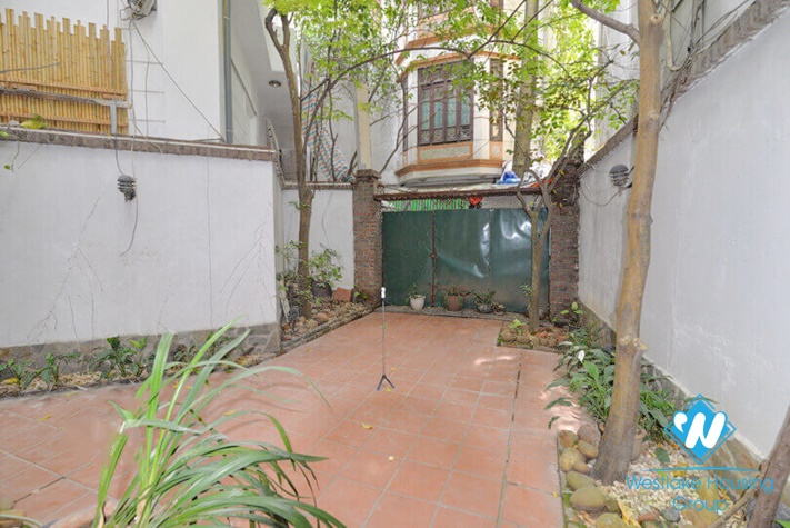 Lakeside mansion with incredible lakeview and rooftop terrace