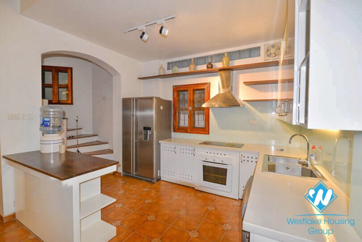 Lakeside mansion with incredible lakeview and rooftop terrace