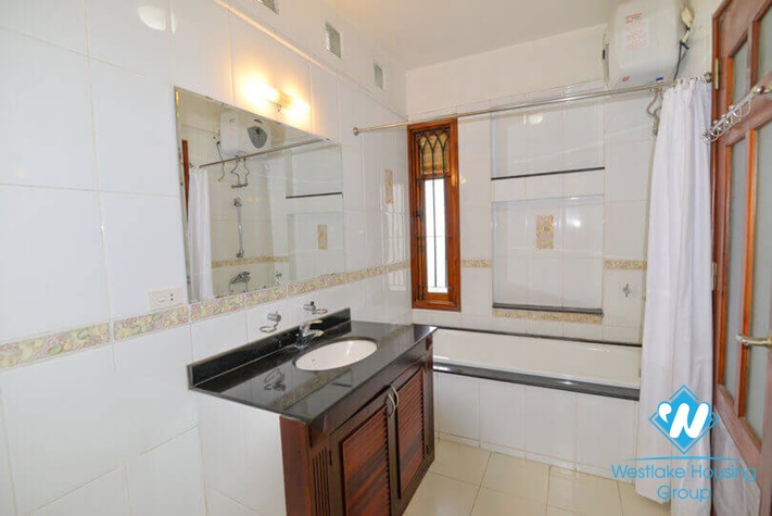 Lakeside mansion with incredible lakeview and rooftop terrace