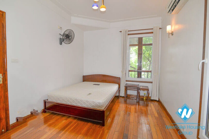 Lakeside mansion with incredible lakeview and rooftop terrace