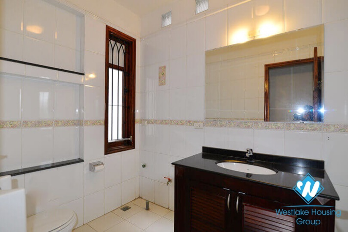 Lakeside mansion with incredible lakeview and rooftop terrace