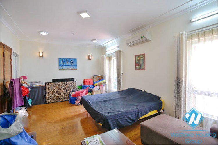 A lovely five bedrooms house for rent in Tay Ho area