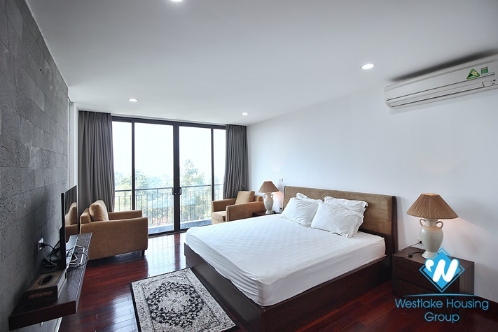 04 bedrooms apartment in alley 12 Dang Thai Mai st, Tay Ho District for rent