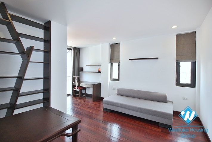 04 bedrooms apartment in alley 12 Dang Thai Mai st, Tay Ho District for rent
