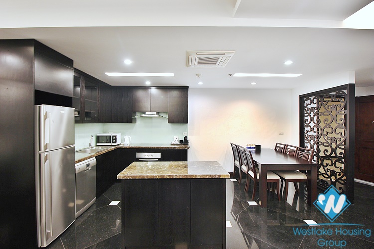 Luxurious 3 beds apartment for rent in Dang Thai Mai street, Tay Ho