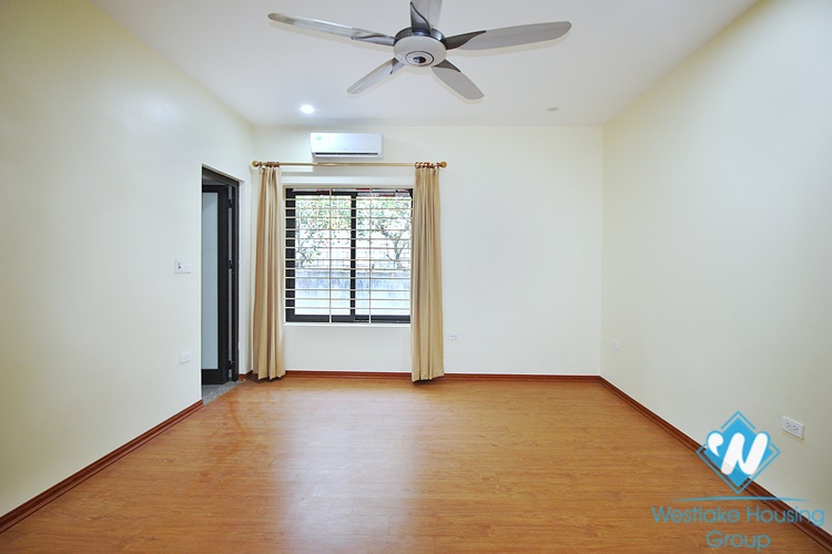 Garden house with lake view for rent in Dang Thai Mai st, Tay Ho