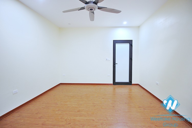 Garden house with lake view for rent in Dang Thai Mai st, Tay Ho