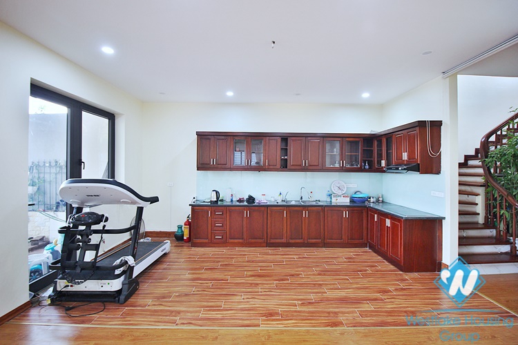 Garden house with lake view for rent in Dang Thai Mai st, Tay Ho