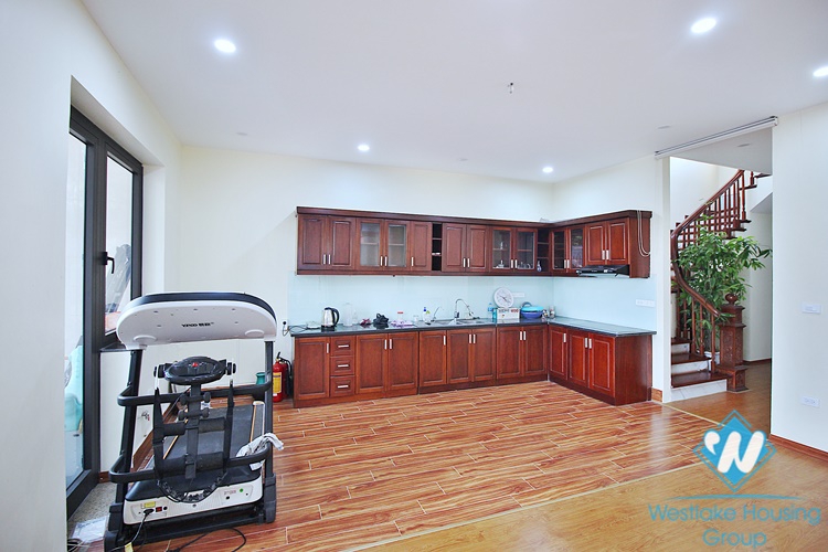 Garden house with lake view for rent in Dang Thai Mai st, Tay Ho