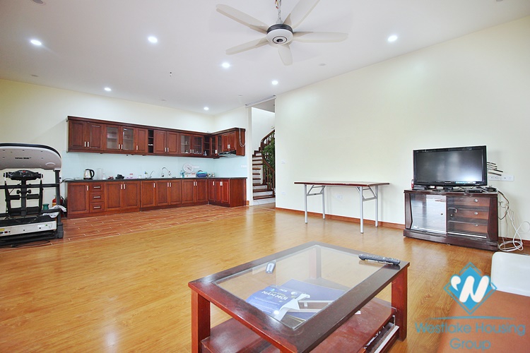 Garden house with lake view for rent in Dang Thai Mai st, Tay Ho