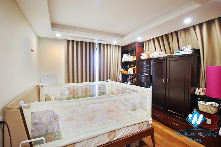 146sqm 3 beds apartment for rent in D'Leroi Soleil buidling, Xuan Dieu, Tay Ho