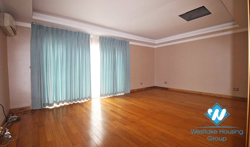 Garden villa with 5 beds for rent in C block, Ciputra, Tay Ho