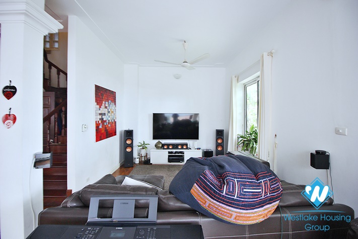Swimming pool house for rent in Xom Chua, Dang Thai Mai, Tay Ho