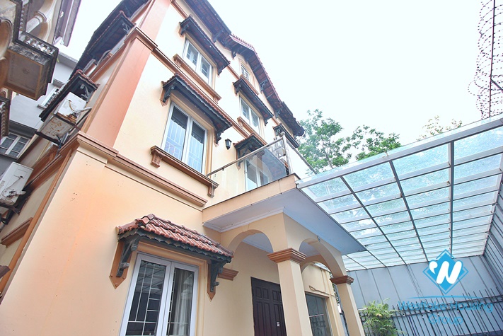Swimming pool house for rent in Xom Chua, Dang Thai Mai, Tay Ho