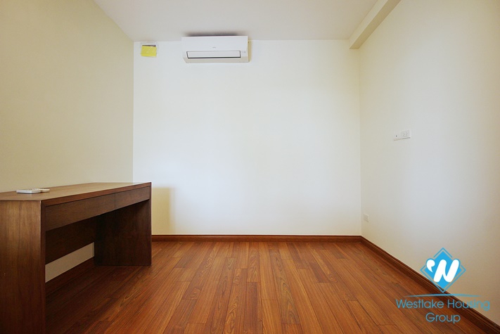 03 bedrooms apartment for rent on Quang An st, Tay Ho District 