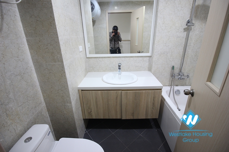 Newly apartment for rent in Ba Dinh, Ha Noi