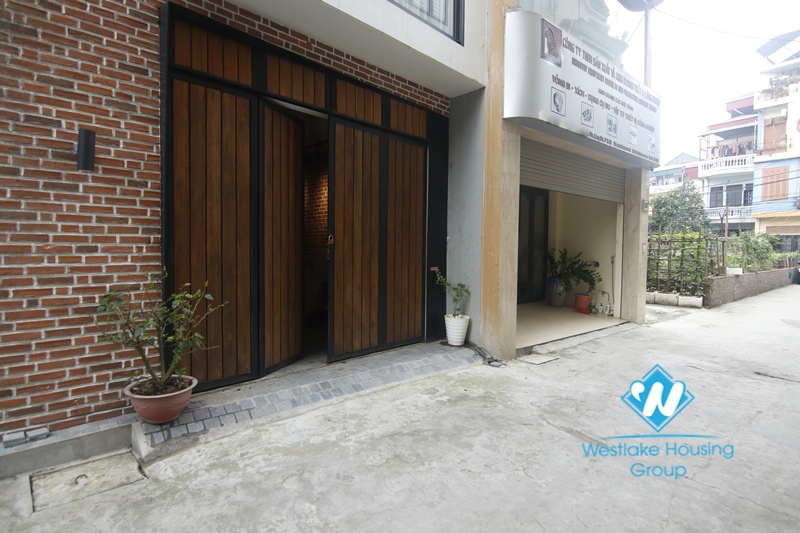 Good space 3 bedroom house for rent in Tu Dinh near Aeon Mall Long Bien.