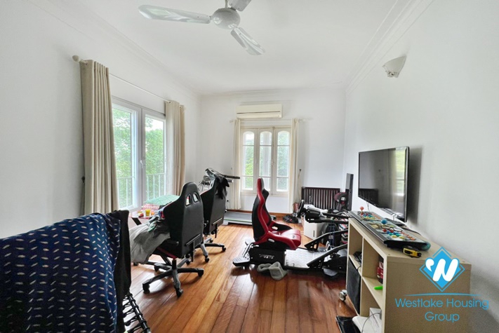 Swimming pool house for rent in Xom Chua, Dang Thai Mai, Tay Ho