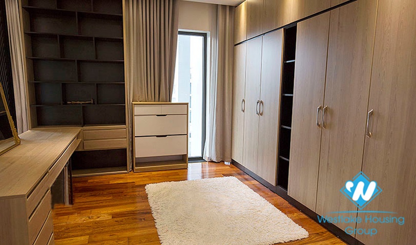 Luxurious 4 beds villa for rent in Ciputra, Tay Ho 