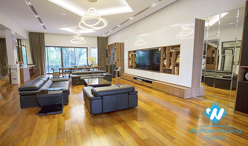 Luxurious 4 beds villa for rent in Ciputra, Tay Ho 