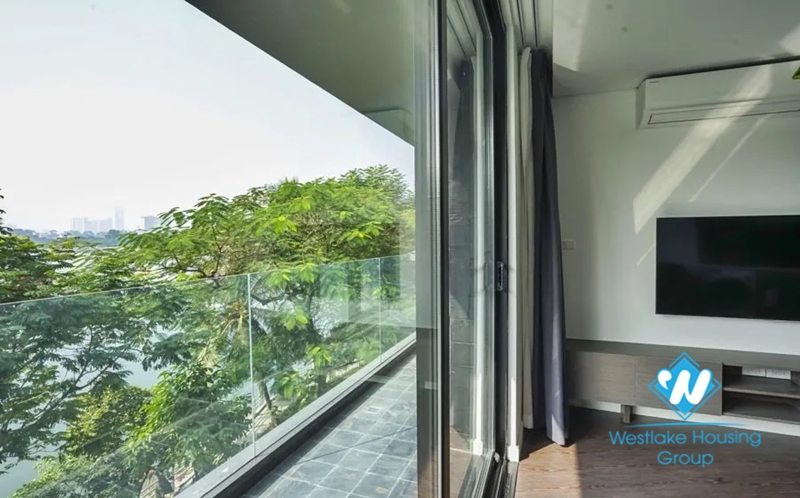 A brand new and modern 1 bedroom apartment in Truc bach, Ba dinh, Ha noi