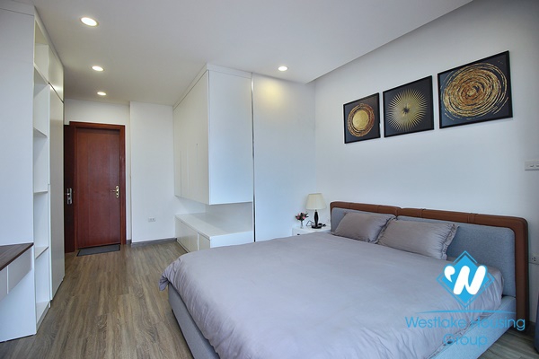 A modern 2 bedroom apartment with big balcony and lake view in Xuan dieu, Tay ho
