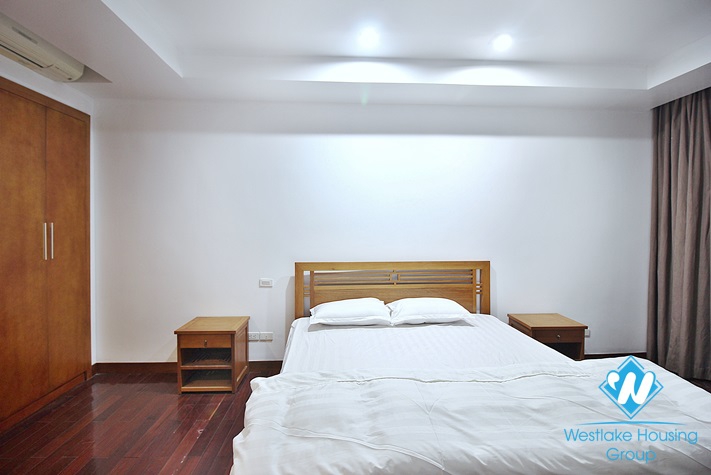 Lake view 03 bedrooms apartment with big balcony for leasing  in Tay Ho area