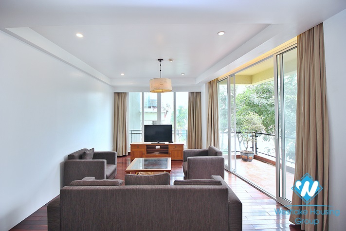 Lake view 03 bedrooms apartment with big balcony for leasing  in Tay Ho area