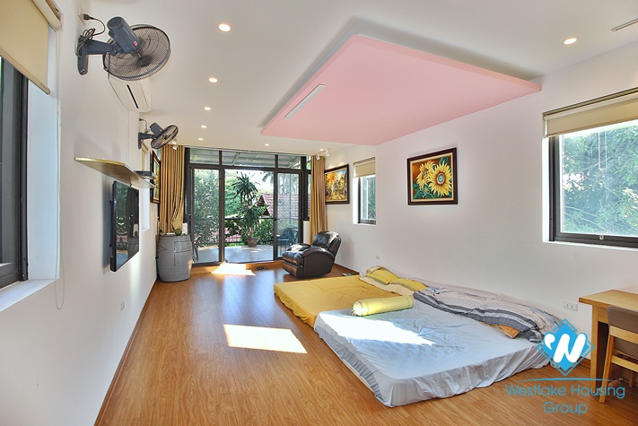 A beautiful 4 bedroom house for rent in Dang thai mai, Tay ho, Ha noi