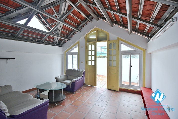 Spacious 6 bedrooms house for rent in Tayho 