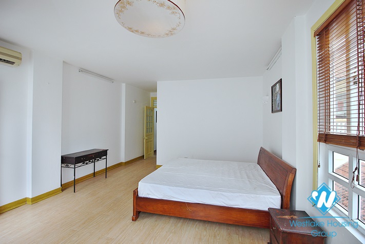 Spacious 6 bedrooms house for rent in Tayho 