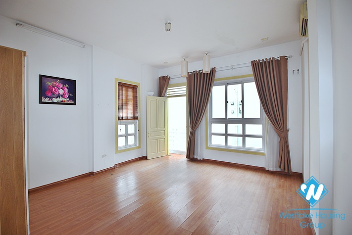 Spacious 6 bedrooms house for rent in Tayho 