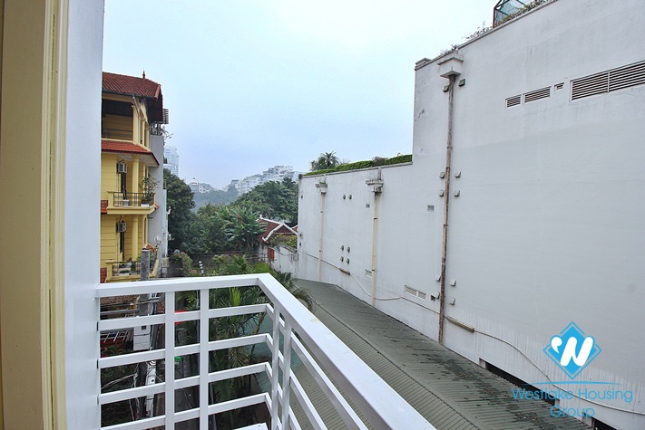 Spacious 6 bedrooms house for rent in Tayho 