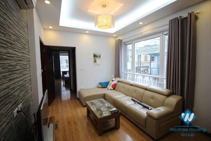 2 bedrooms aprtment with natural light in Dang Thai Mai st for rent