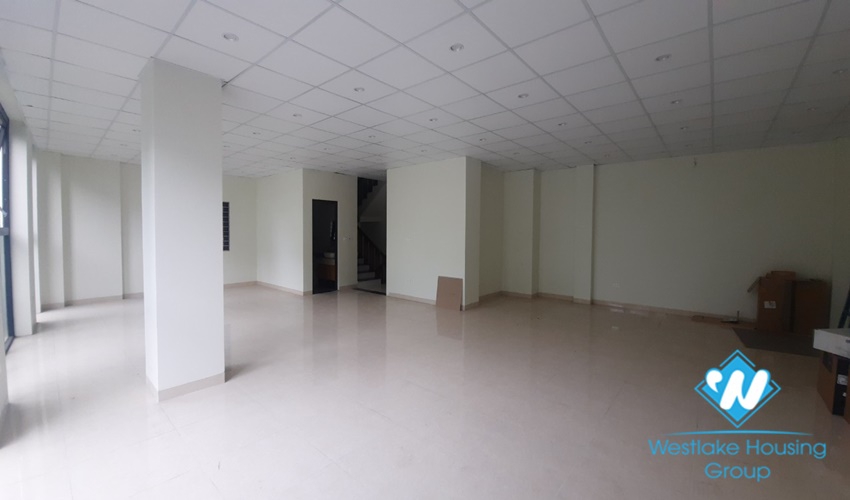 Office for rent in Tran Quang Dieu, Dong Da District, Hanoi