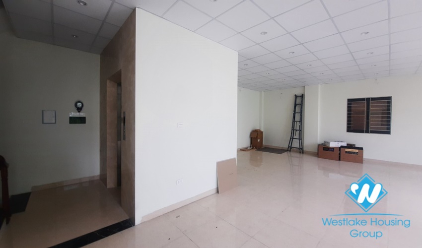 Office for rent in Tran Quang Dieu, Dong Da District, Hanoi